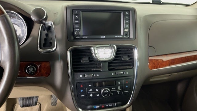 2013 Chrysler Town & Country Limited in Shakopee, MN - Apple Used Autos Shakopee