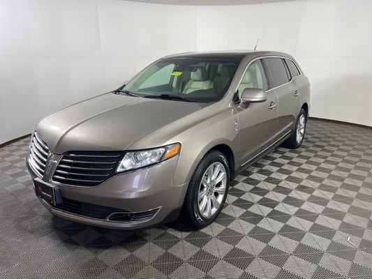 2018 Lincoln MKT Reserve in Shakopee, MN - Apple Used Autos Shakopee