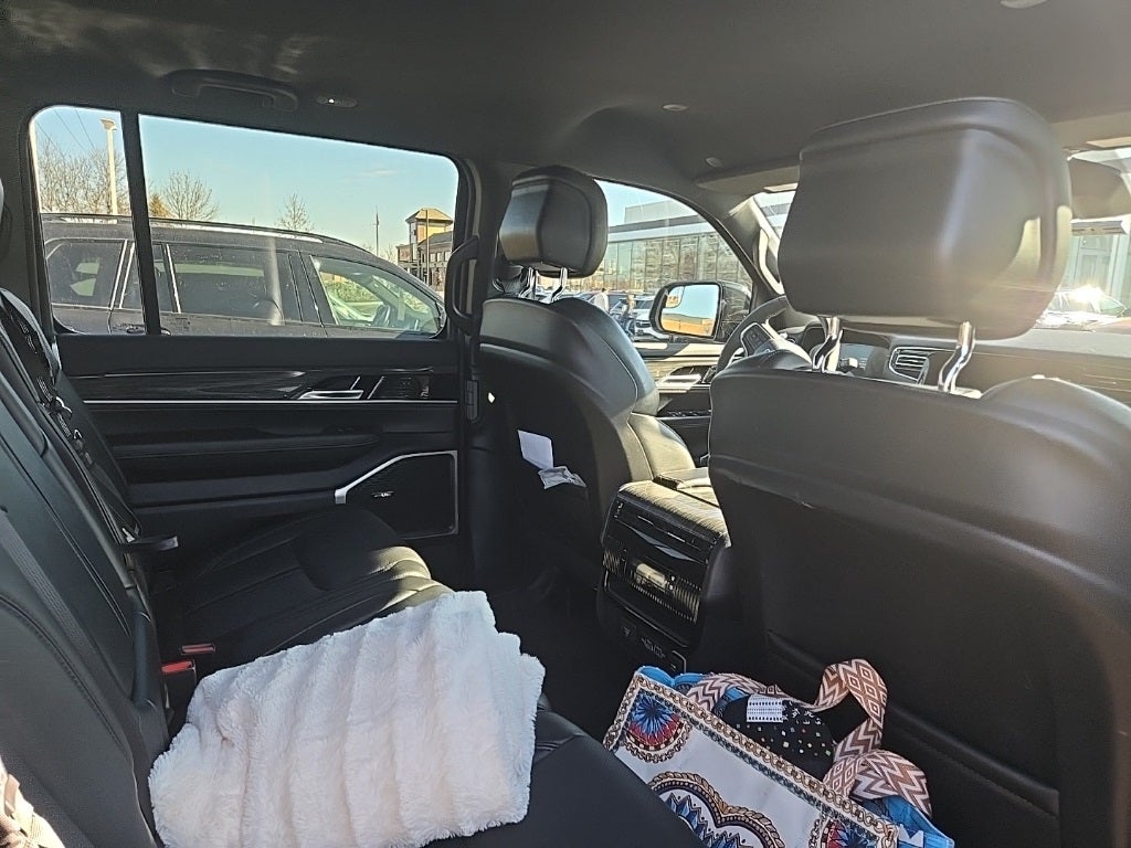 2022 Jeep Wagoneer Series II