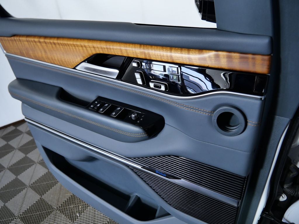 2022 Jeep Grand Wagoneer Series II