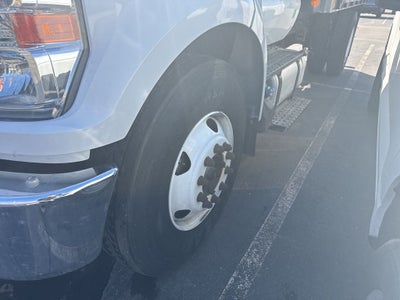 2022 Ford F-650SD Base XL