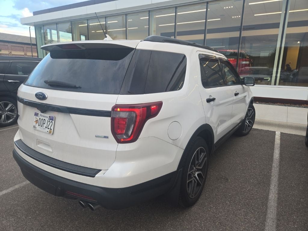 2018 Ford Explorer Sport