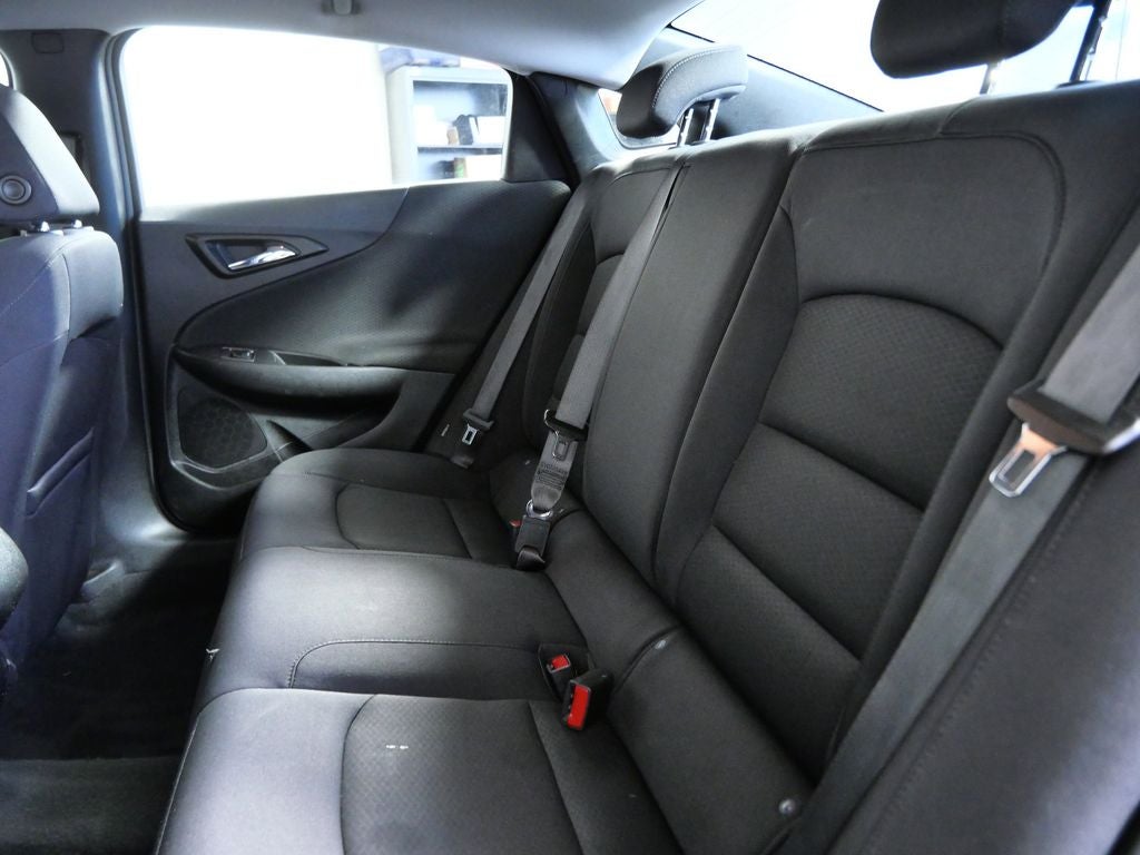 2022 Chevrolet Malibu LS 1LS