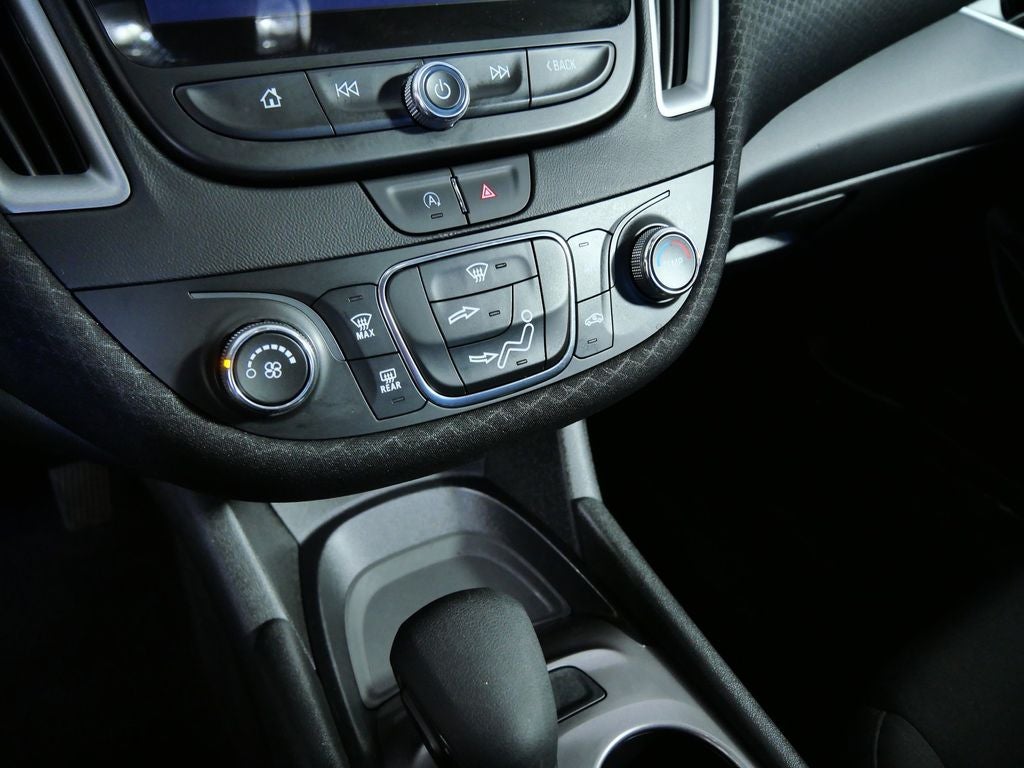 2022 Chevrolet Malibu LS 1LS