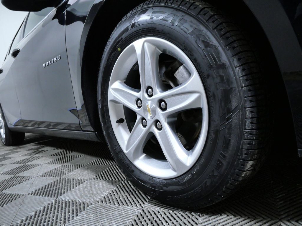 2022 Chevrolet Malibu LS 1LS