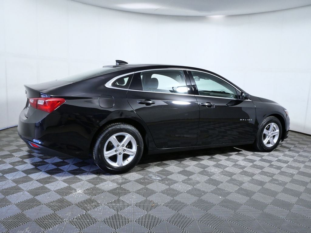 2022 Chevrolet Malibu LS 1LS