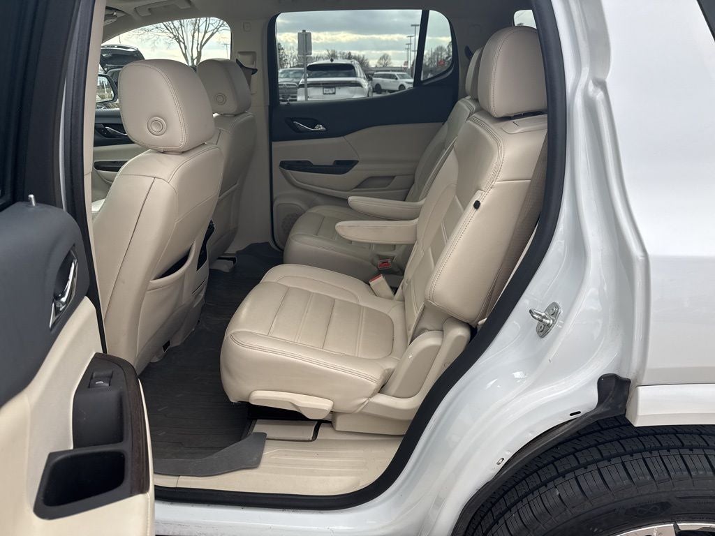 2020 GMC Acadia Denali