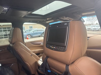 2017 Cadillac Escalade Platinum Edition