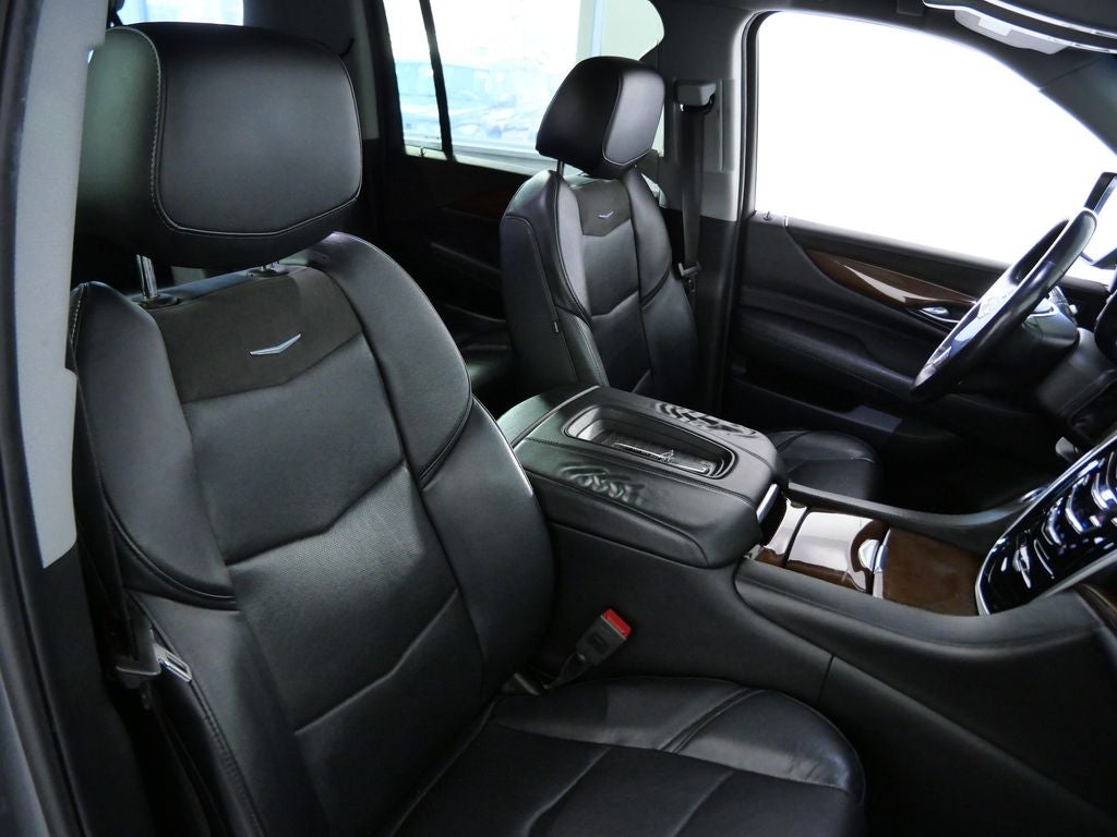 2018 Cadillac Escalade ESV Luxury