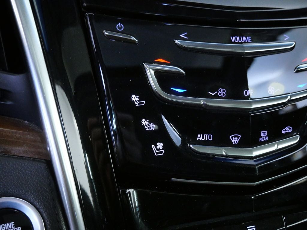 2018 Cadillac Escalade ESV Luxury