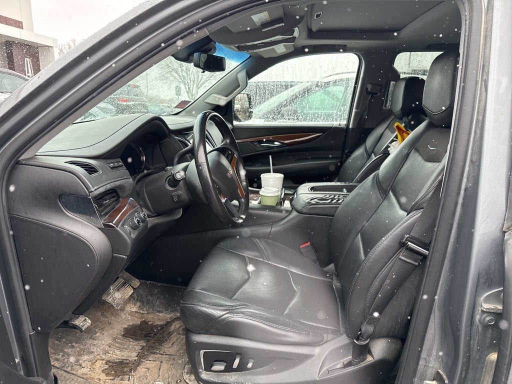 2018 Cadillac Escalade ESV Luxury