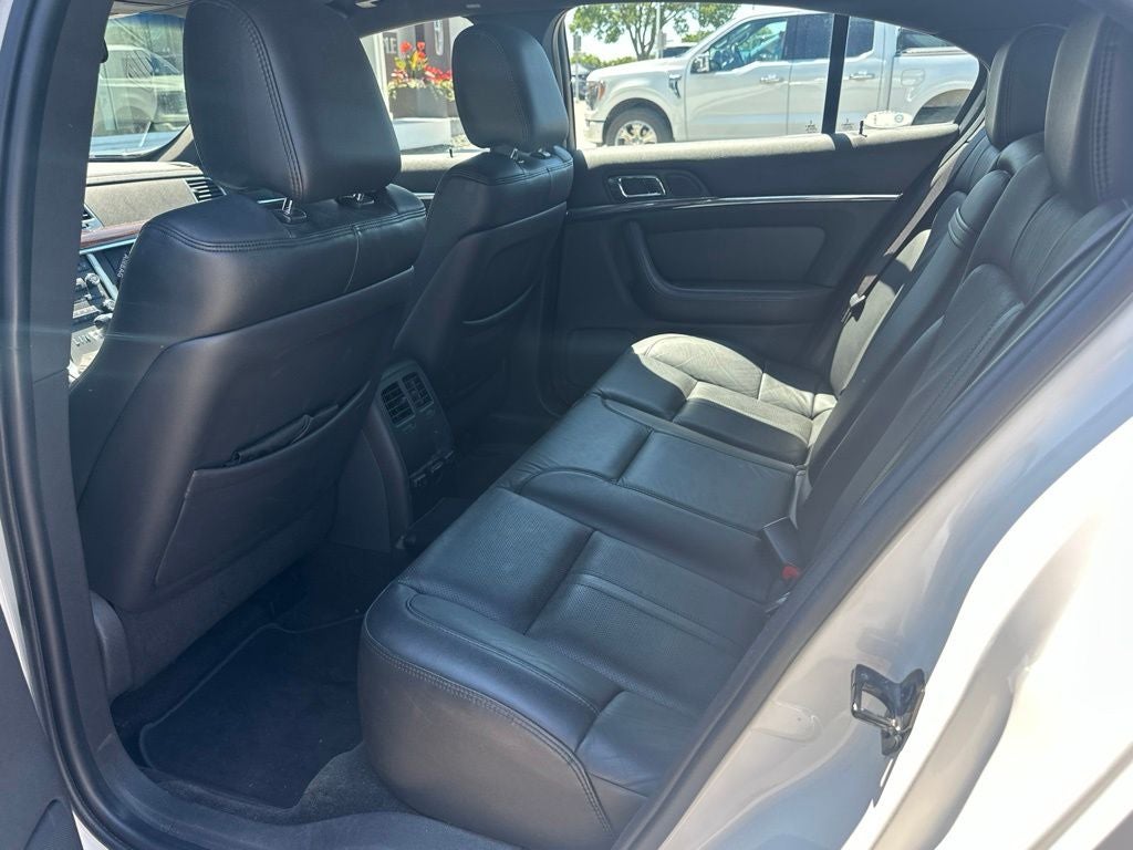 2012 Lincoln MKS Base