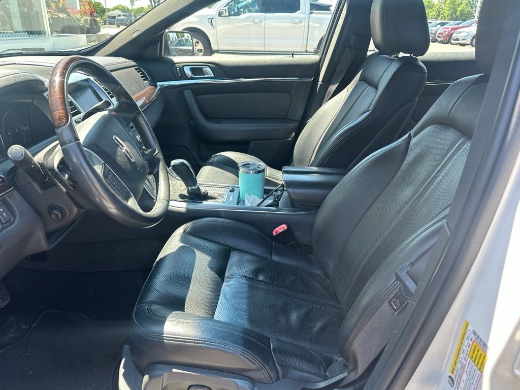 2012 Lincoln MKS Base