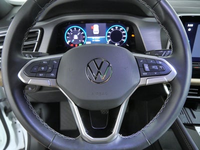 2025 Volkswagen Atlas Cross Sport 2.0T SE w/Technology