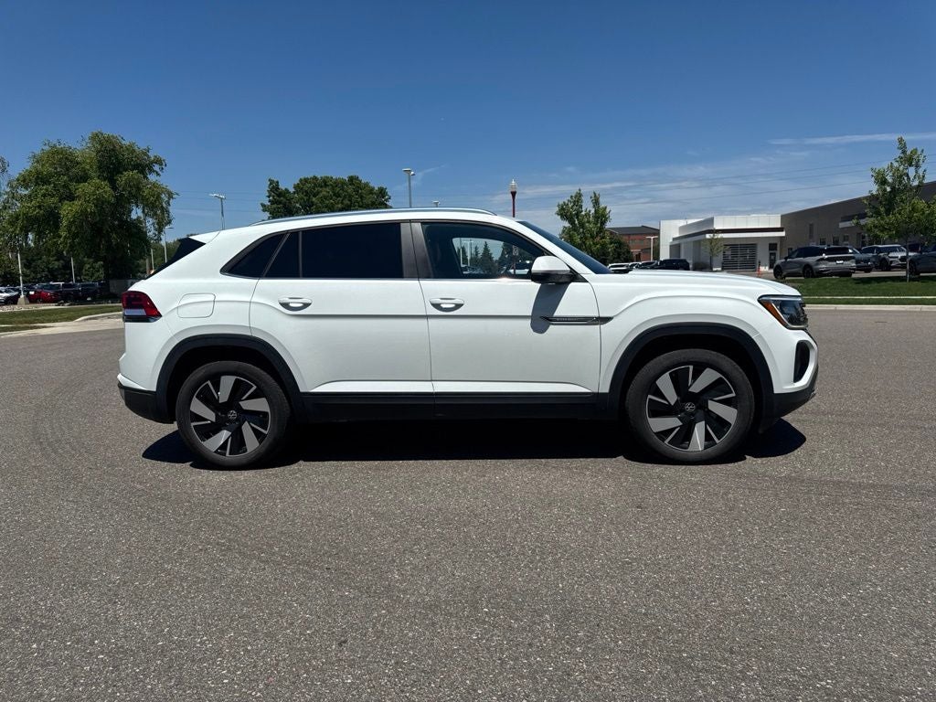 2025 Volkswagen Atlas Cross Sport 2.0T SE w/Technology