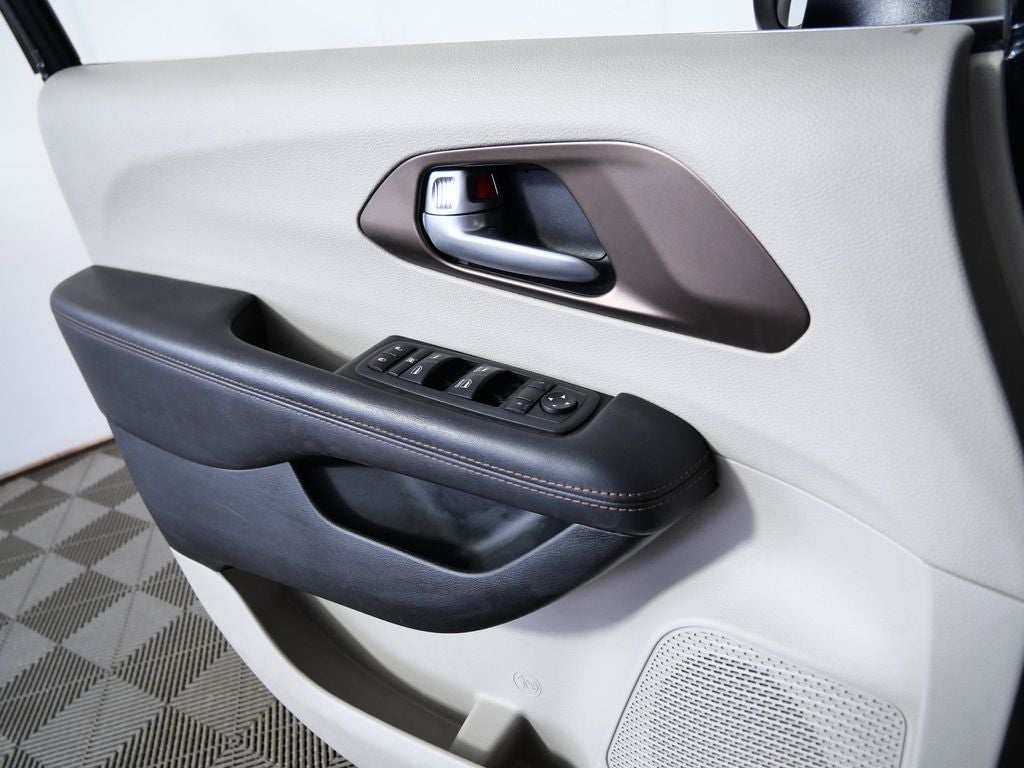 2018 Chrysler Pacifica Touring