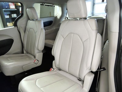 2017 Chrysler Pacifica Touring L Plus