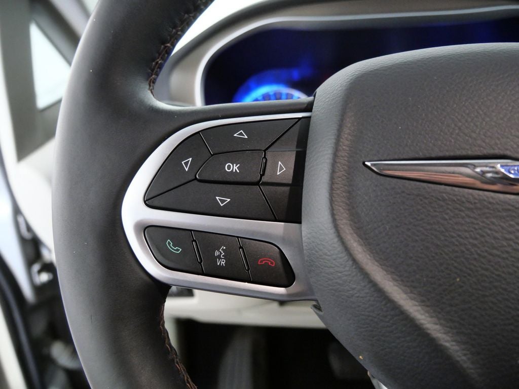 2017 Chrysler Pacifica Touring L Plus