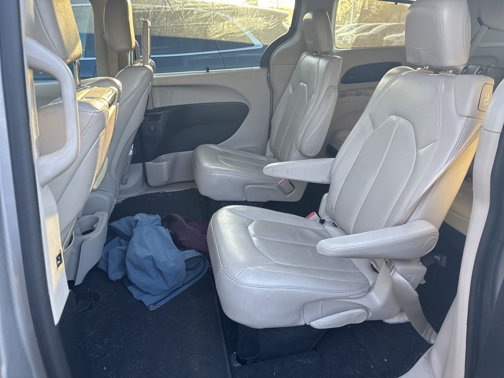 2017 Chrysler Pacifica Touring L Plus