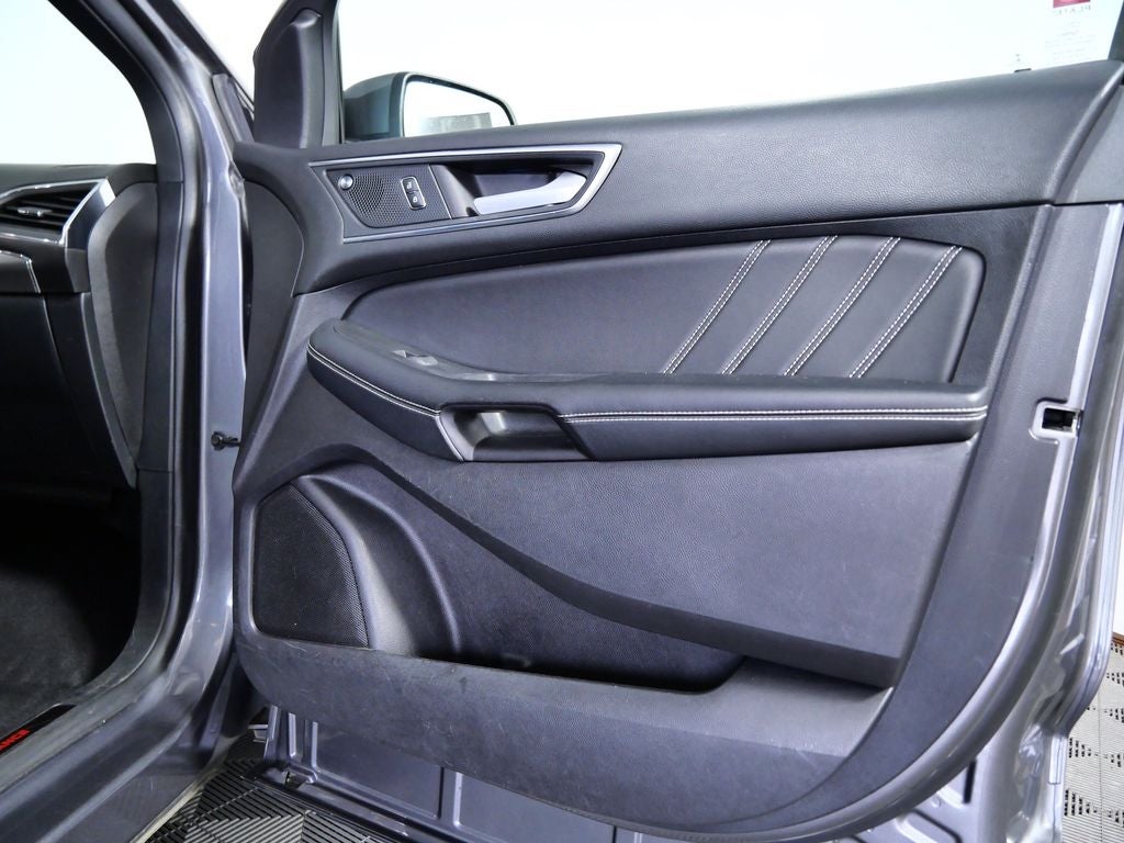 2021 Ford Edge ST