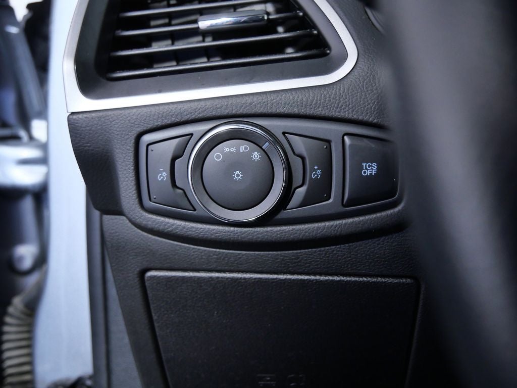 2023 Ford Edge SE