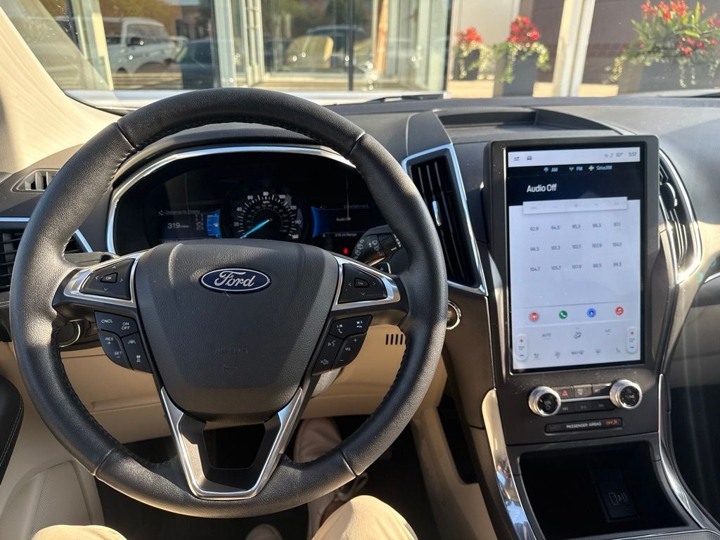 2021 Ford Edge Titanium