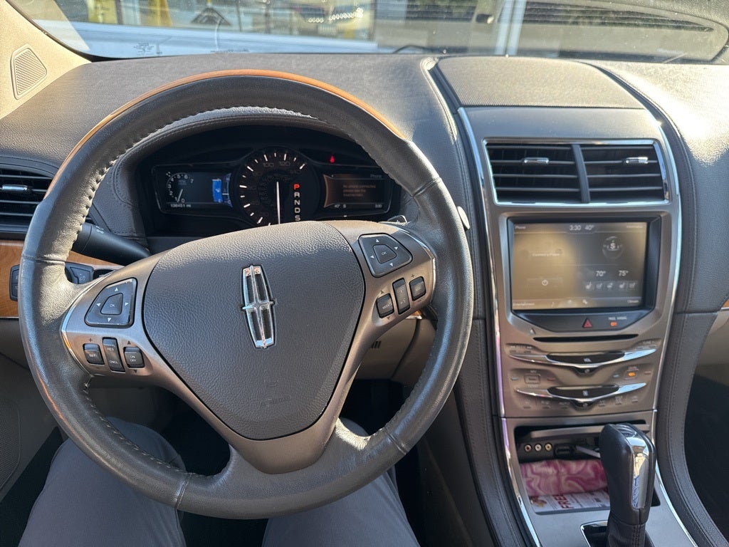 2015 Lincoln MKX Base