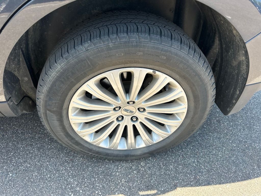 2014 Lincoln MKX Base