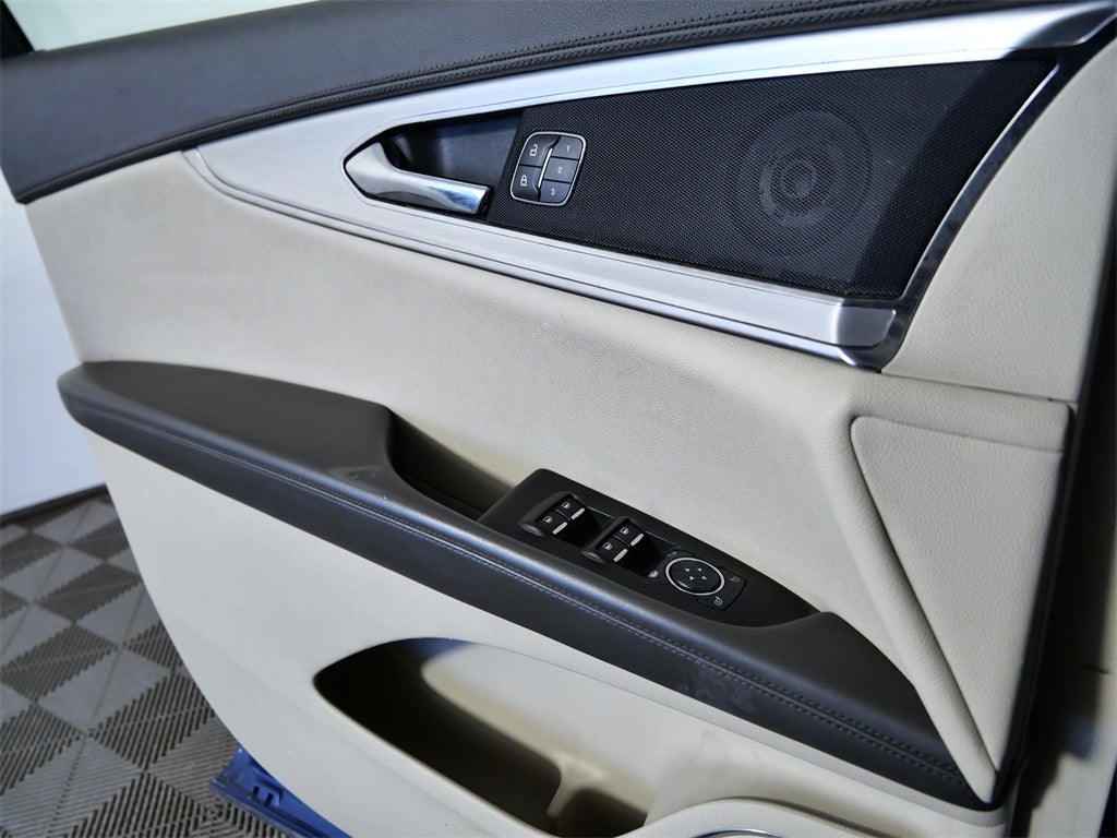 2020 Lincoln Nautilus Standard