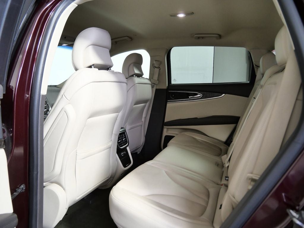 2019 Lincoln Nautilus Select