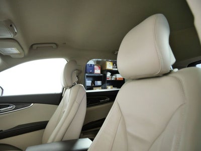 2019 Lincoln Nautilus Select