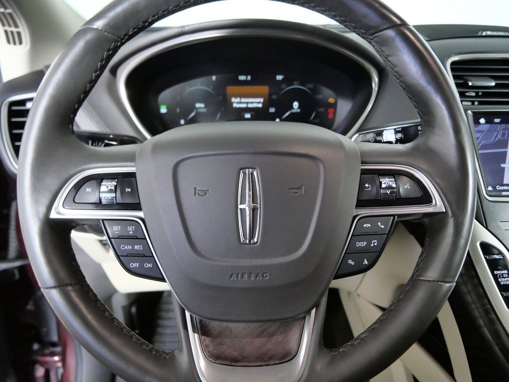 2019 Lincoln Nautilus Select