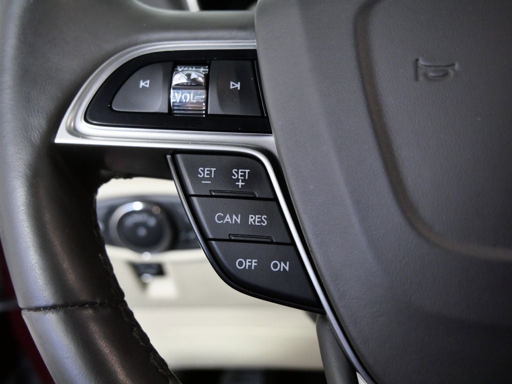 2019 Lincoln Nautilus Select