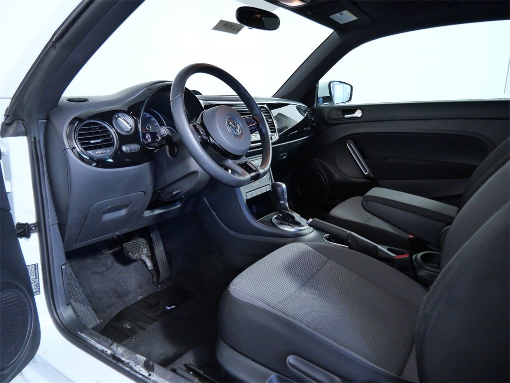 2019 Volkswagen Beetle 2.0T S