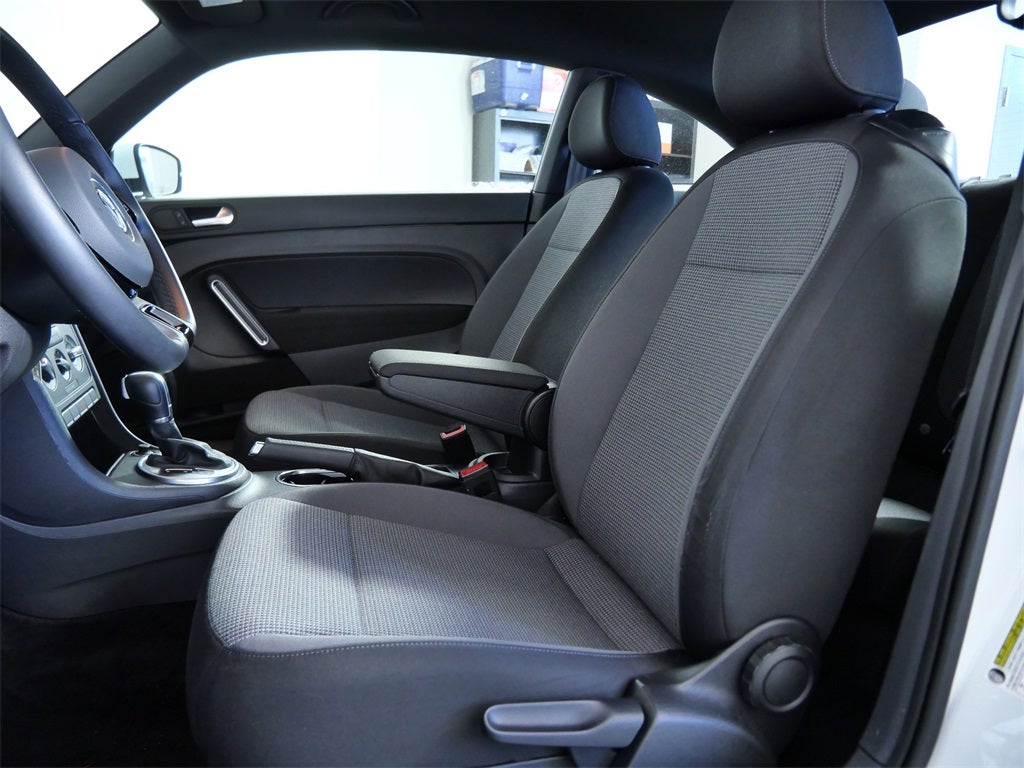 2019 Volkswagen Beetle 2.0T S