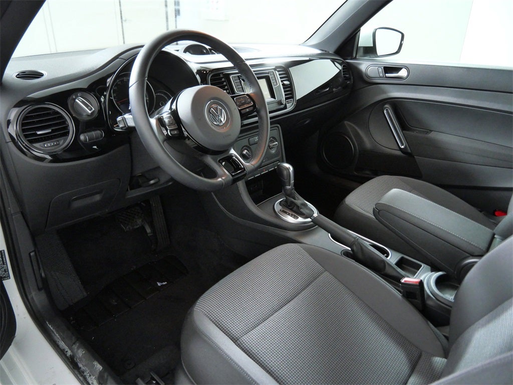 2019 Volkswagen Beetle 2.0T S