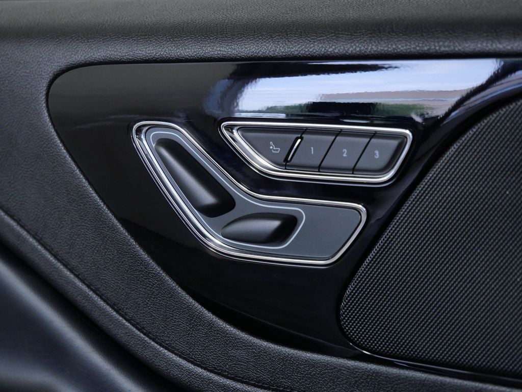2022 Lincoln Aviator Standard