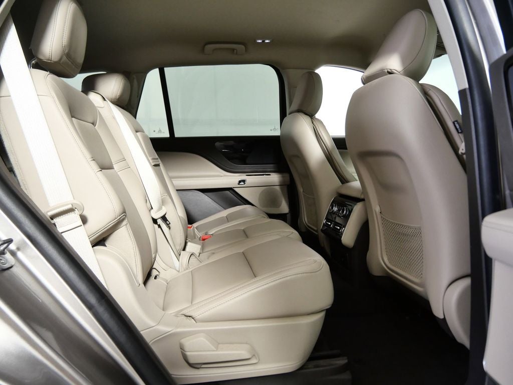 2021 Lincoln Aviator Standard