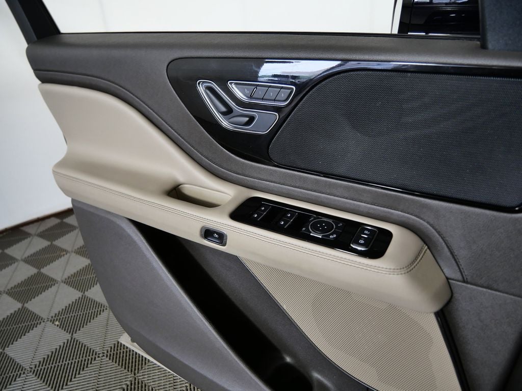 2021 Lincoln Aviator Standard