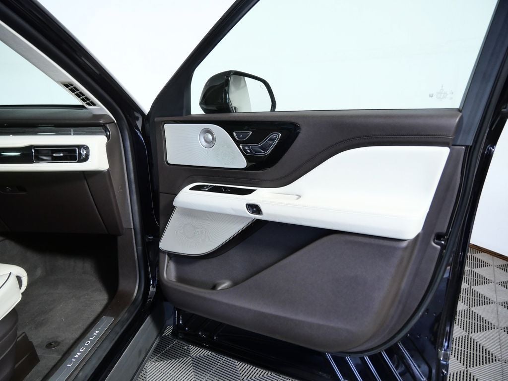 2023 Lincoln Aviator Black Label