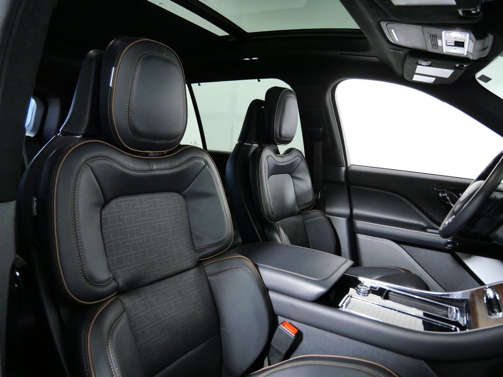 2025 Lincoln Aviator Black Label