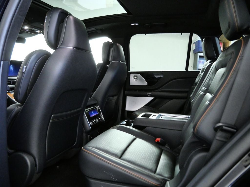 2025 Lincoln Aviator Black Label