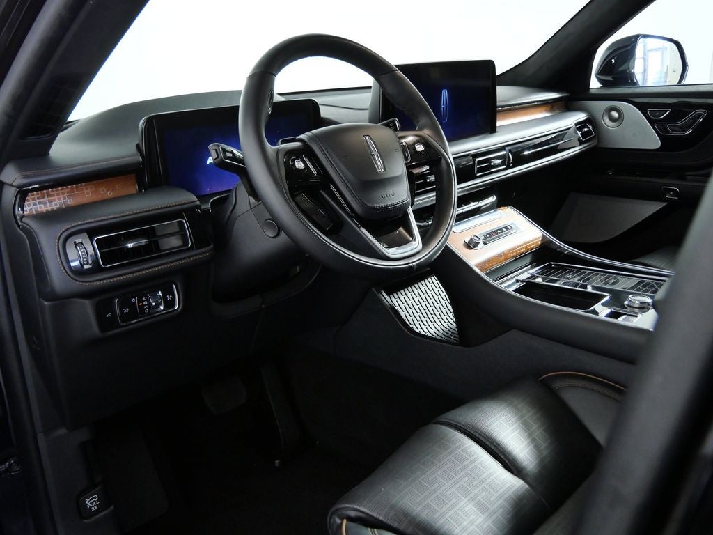 2025 Lincoln Aviator Black Label