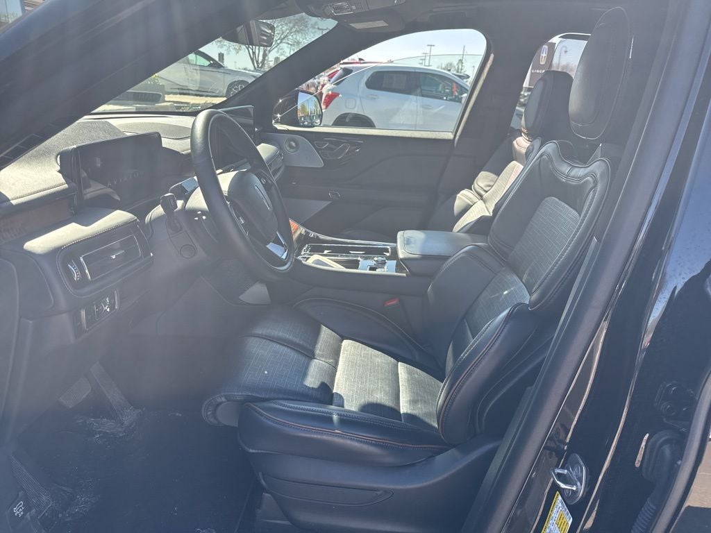 2025 Lincoln Aviator Black Label