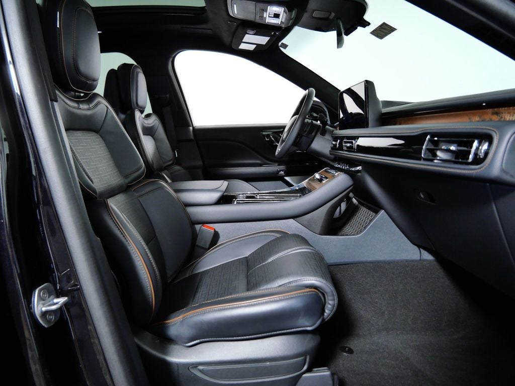 2025 Lincoln Aviator Black Label