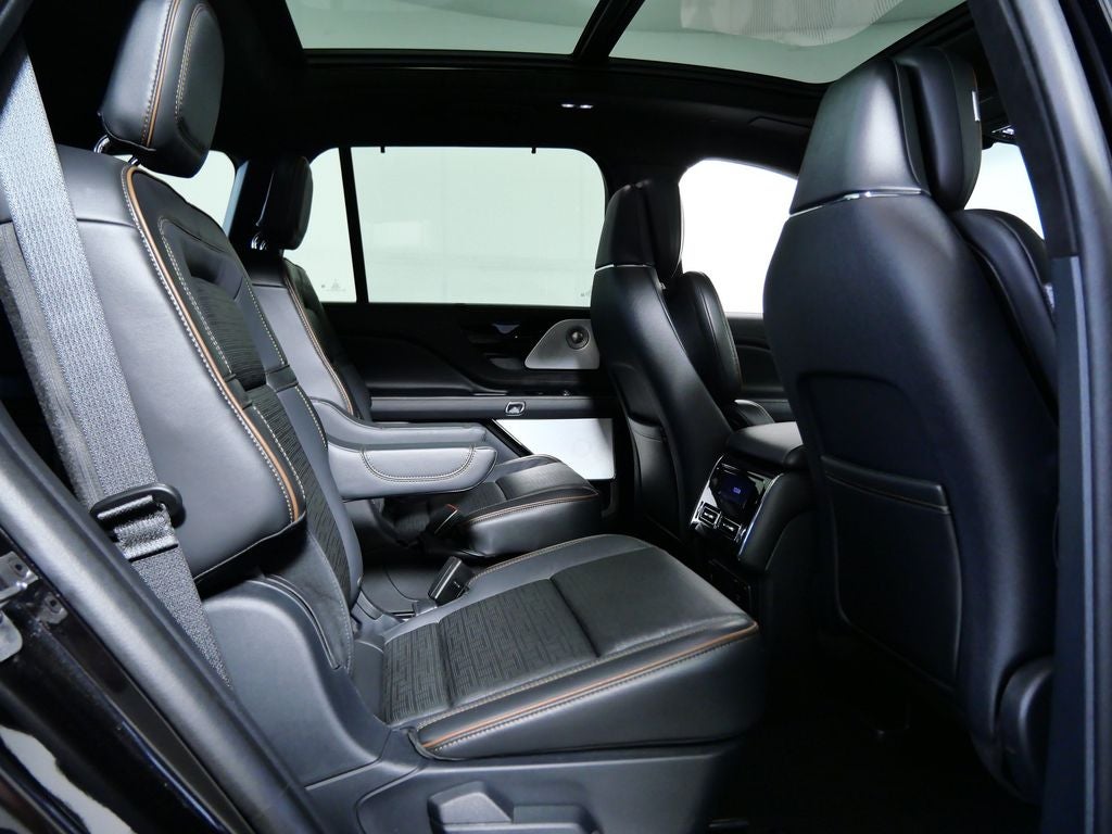 2025 Lincoln Aviator Black Label