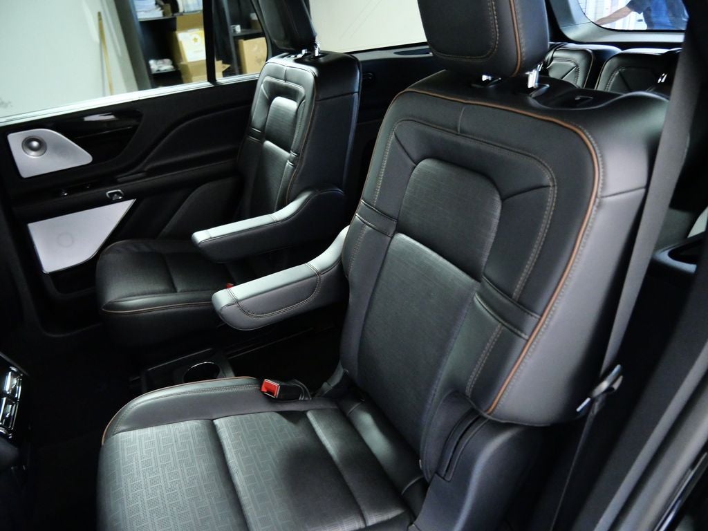 2025 Lincoln Aviator Black Label