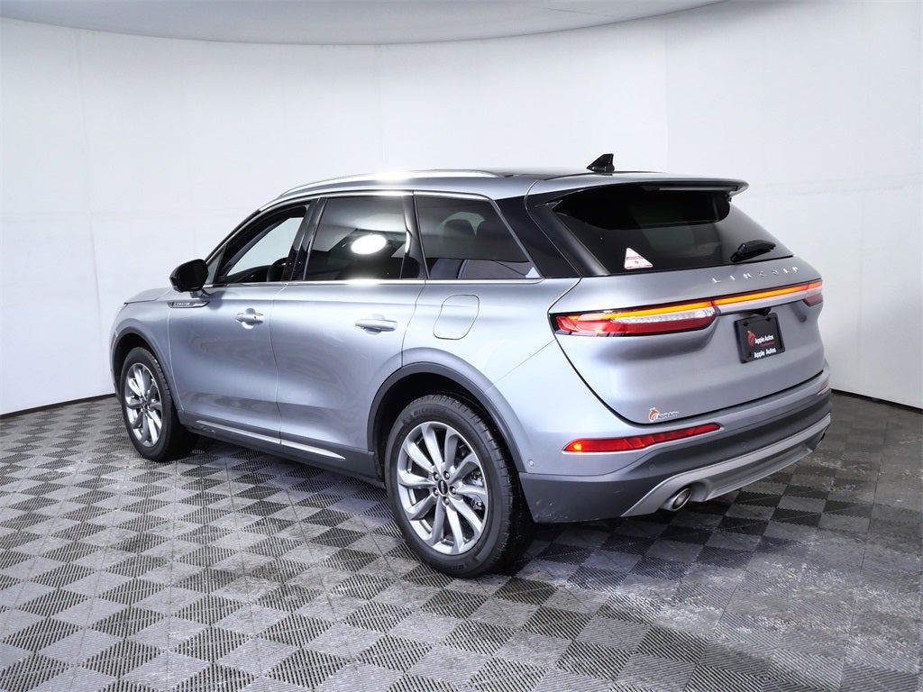 2022 Lincoln Corsair Standard Signature Certification