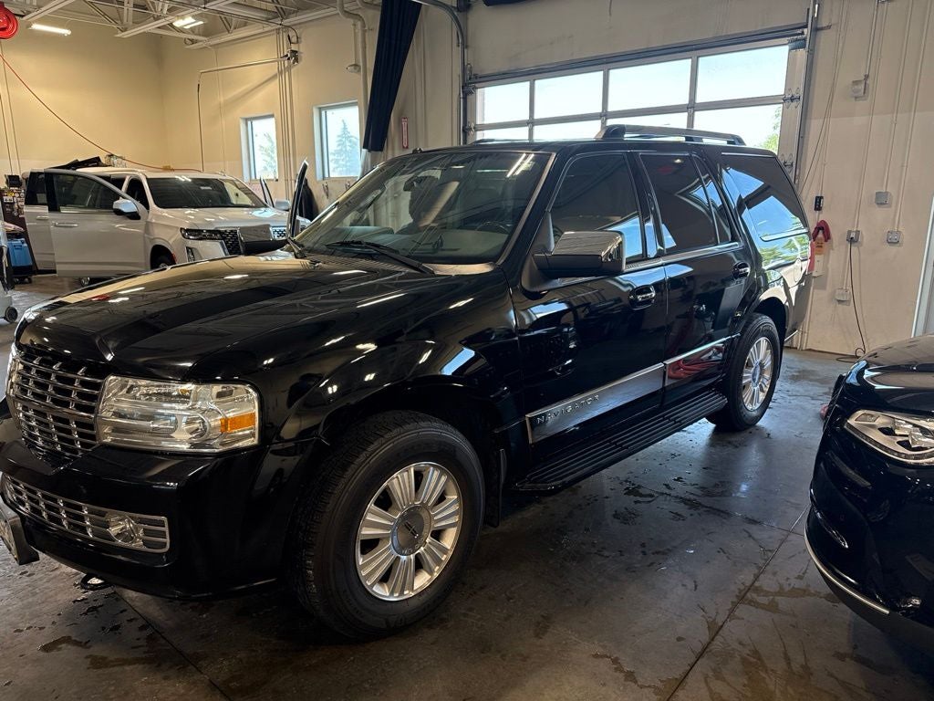 2007 Lincoln Navigator Base
