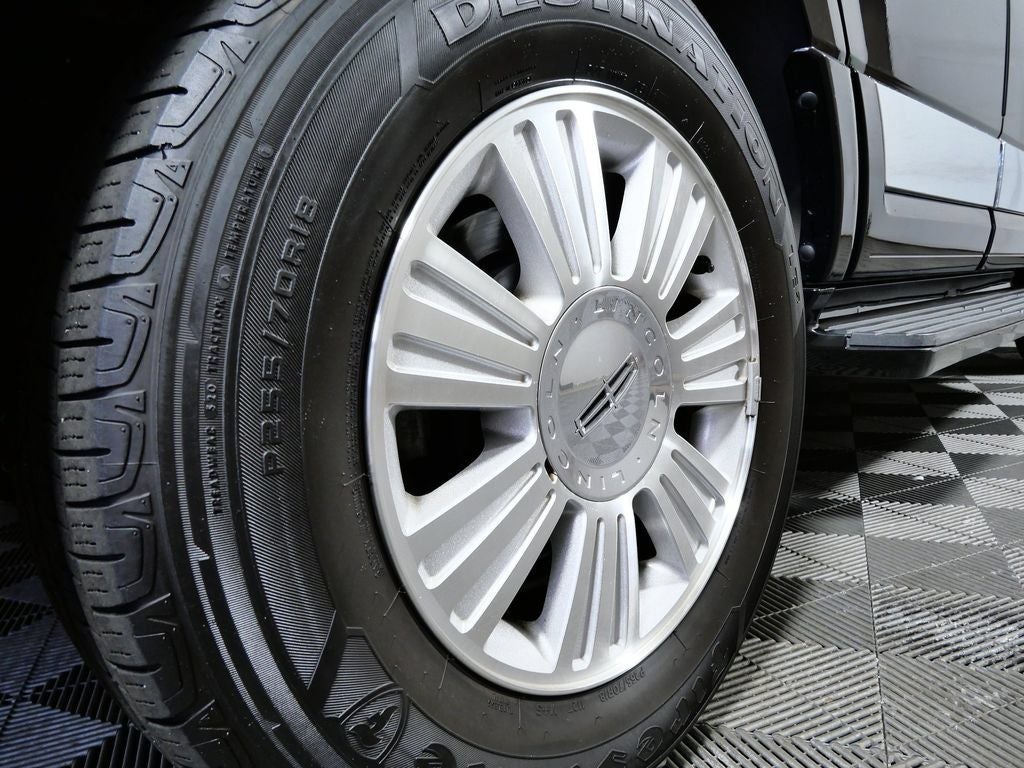 2007 Lincoln Navigator Base